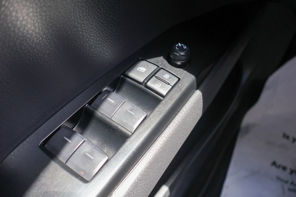 Used 2025 Toyota Camry XSE FWD image 18