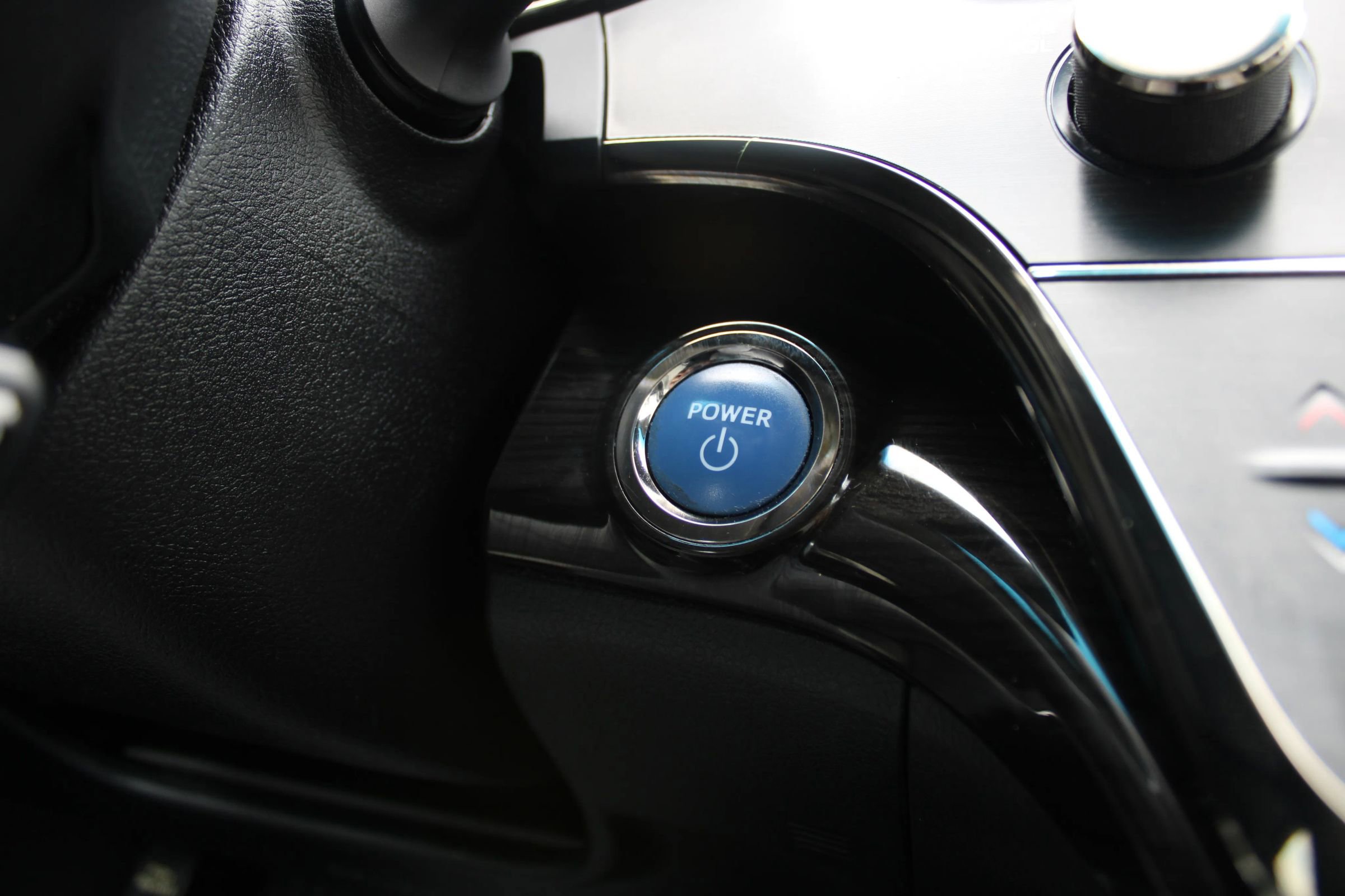 Used 2015 Toyota Avalon XLE Touring image 16