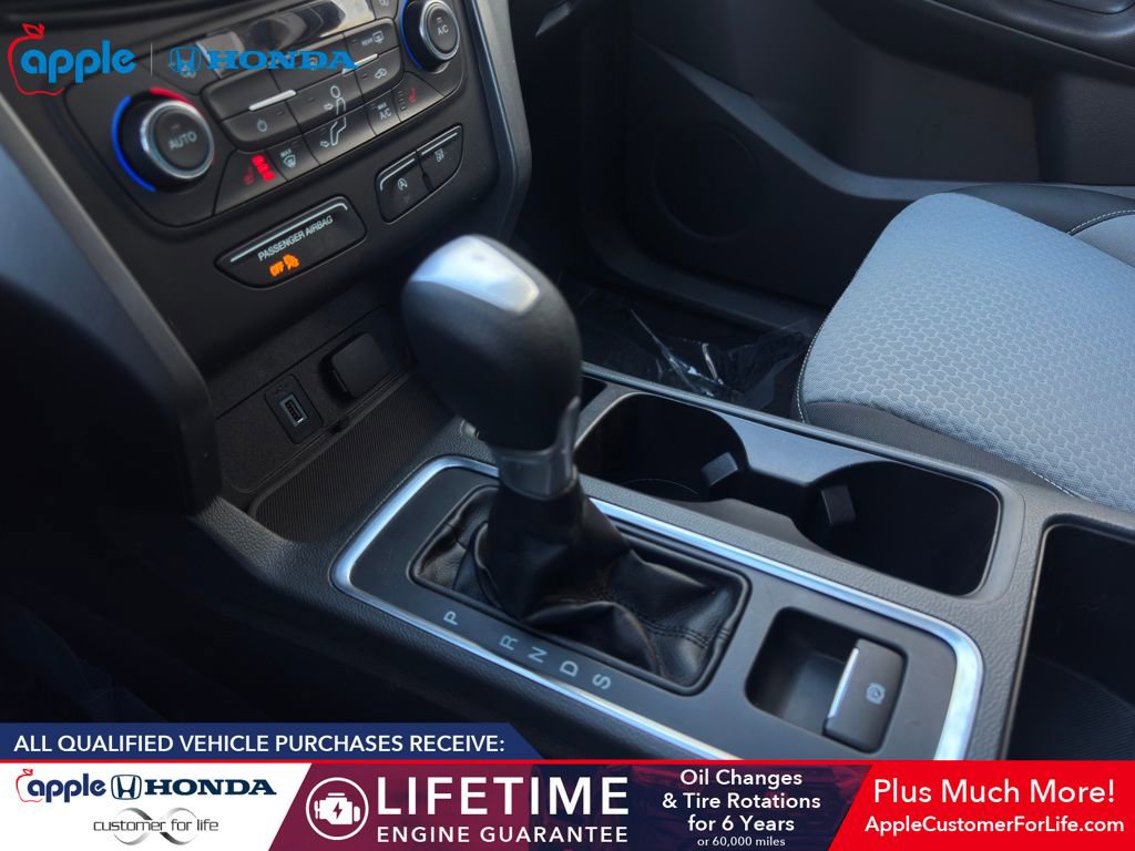 Used 2017 Ford Escape SE w/ Equipment Group 201A image 8