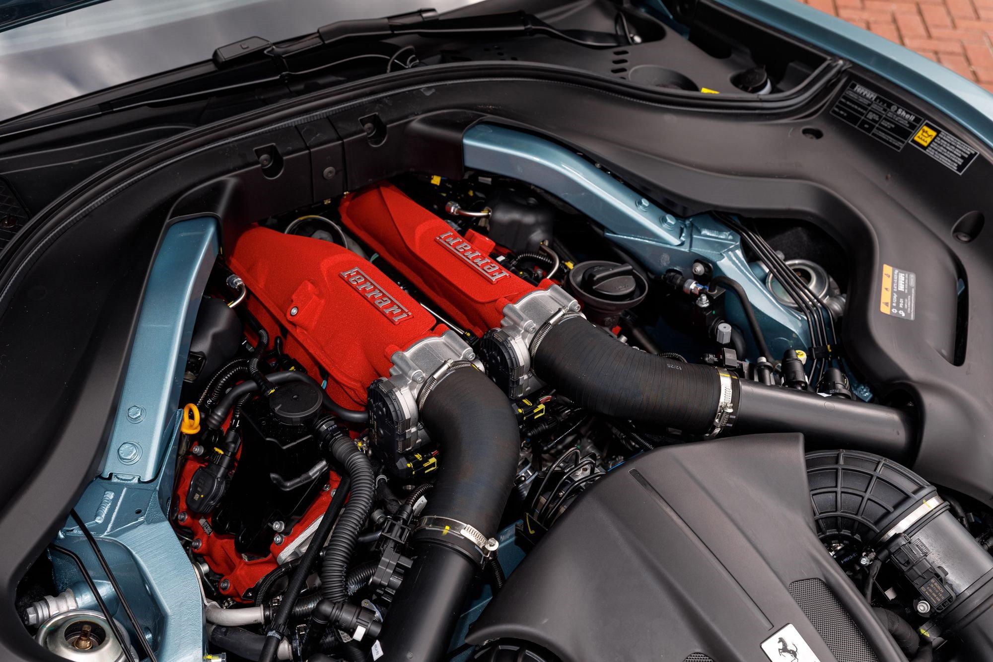 Used 2026 Ferrari Roma Spider RWD image 12