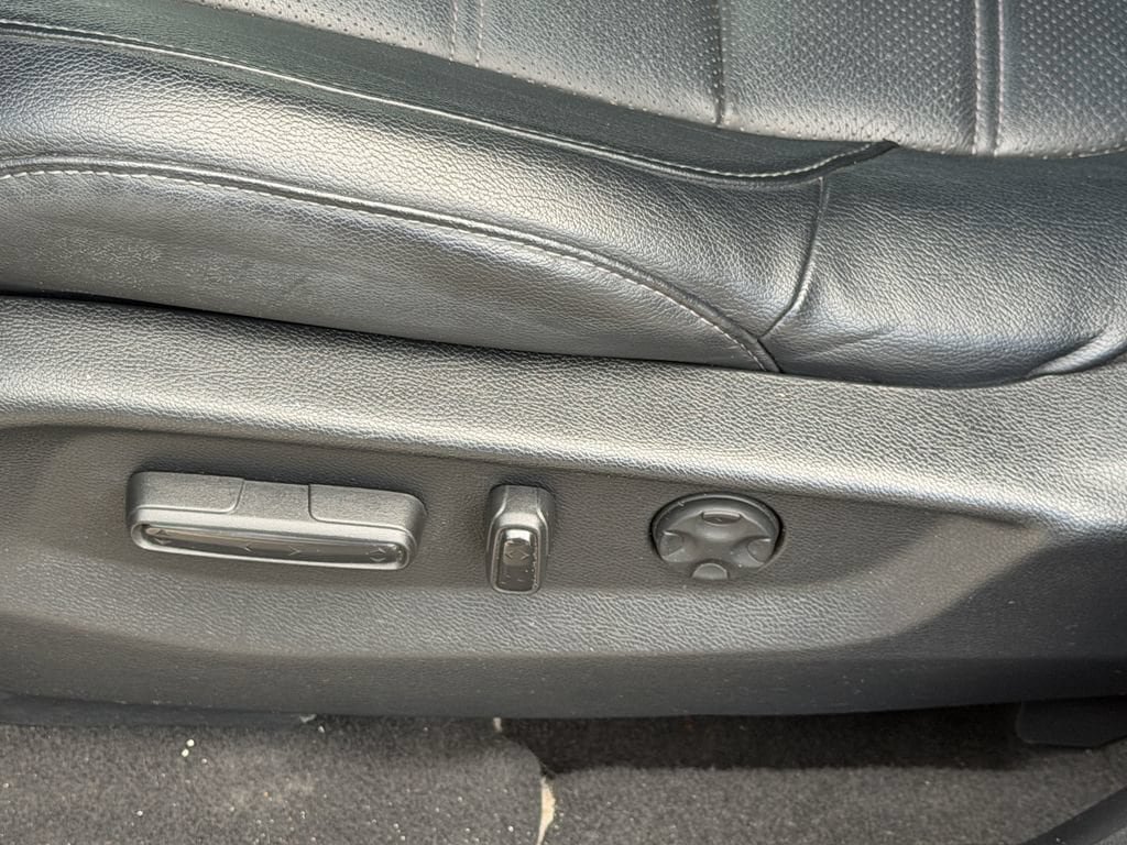 Used 2017 Honda CR-V EX-L image 18