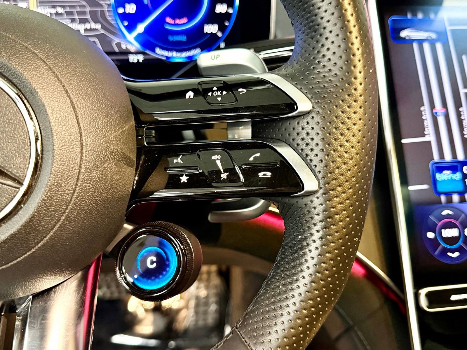 Certified 2023 Mercedes-Benz EQE AMG 4MATIC Sedan image 31