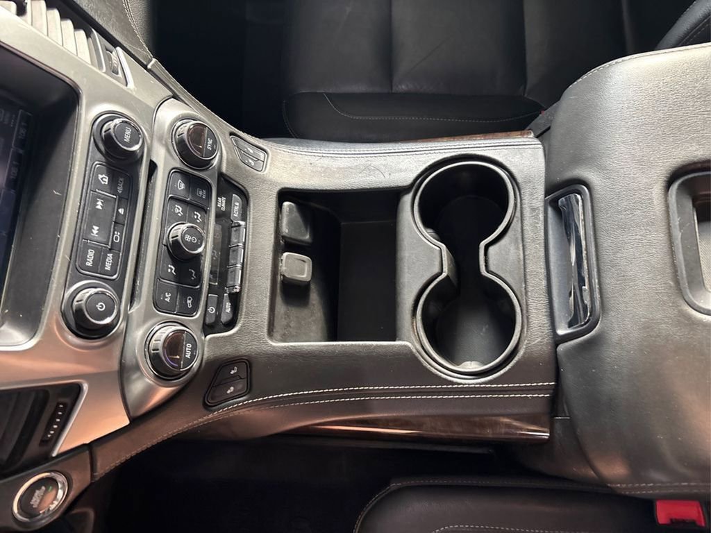 Used 2019 Chevrolet Tahoe LT w/ LT Signature Package image 21