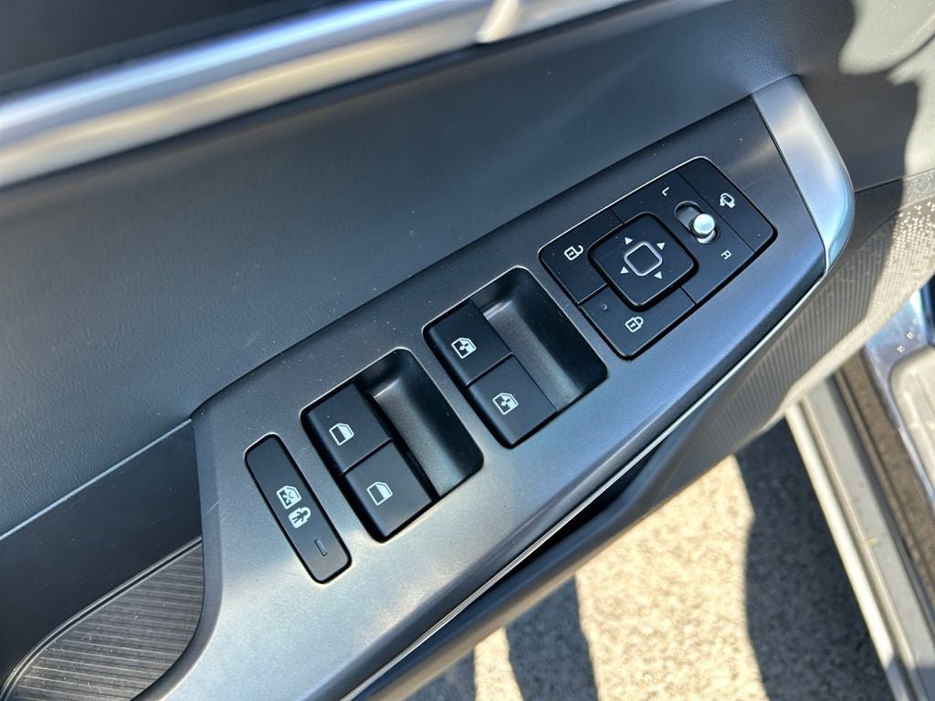 Used 2024 Kia EV6 Light AWD/4WD image 24