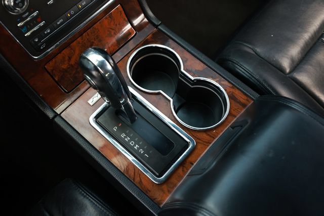 Used 2016 Lincoln Navigator Select RWD image 43