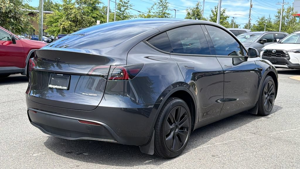 Used 2025 Tesla Model Y Long Range AWD/4WD image 4