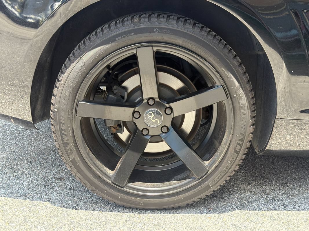 Used 2010 Chevrolet Camaro LT RWD image 11