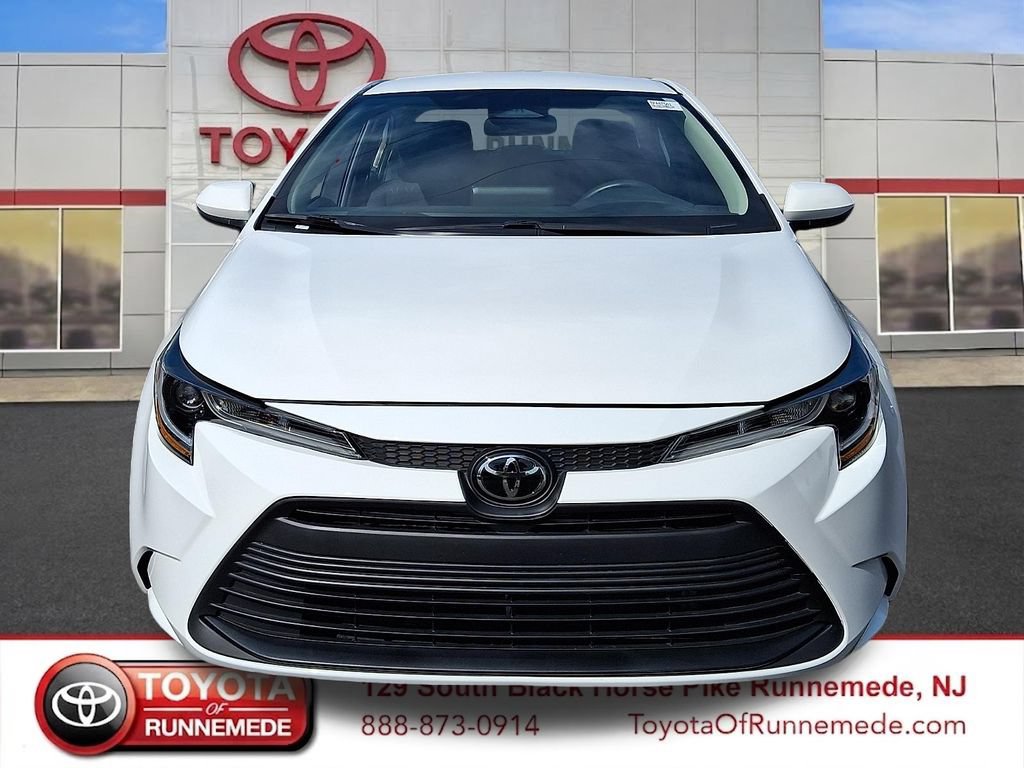 Certified 2026 Toyota Corolla LE FWD image 2