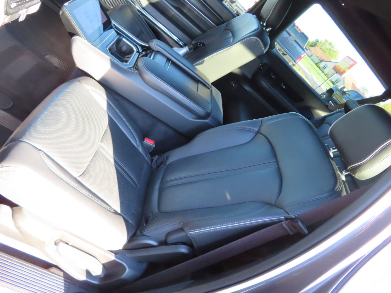 Used 2024 Jeep Grand Wagoneer L Series II w/ Quick Order Packagew 28T image 39