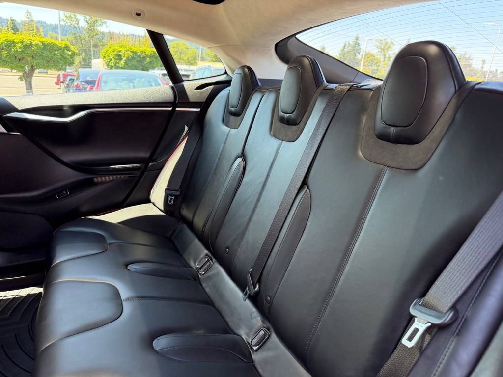 Used 2013 Tesla Model S Performance RWD image 29