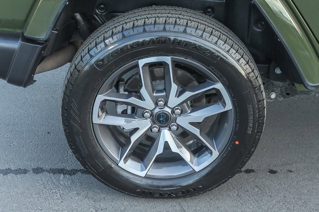 Used 2024 Jeep Wrangler Unlimited w/ Convenience Group AWD/4WD image 11