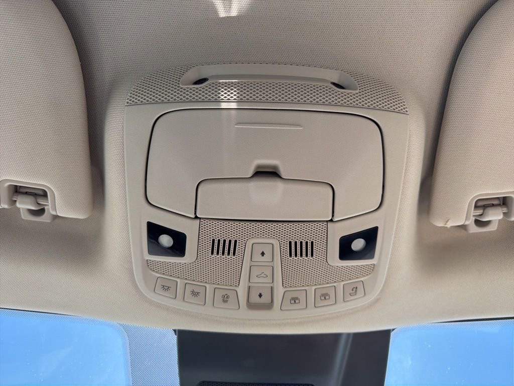 Certified 2021 Lincoln Navigator Reserve w/ Luxury Package image 40