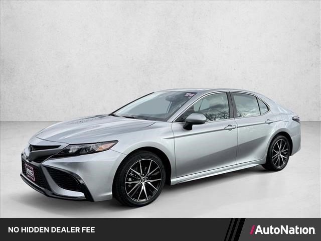 Used 2024 Toyota Camry SE FWD image 1