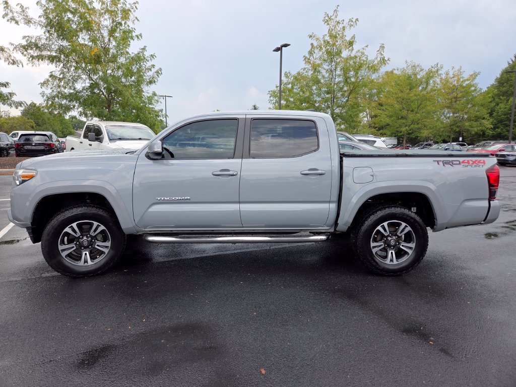 Used 2018 Toyota Tacoma TRD Sport w/ Technology Package AWD/4WD image 22