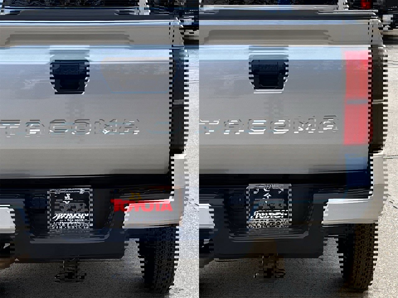 Used 2025 Toyota Tacoma SR5 image 6