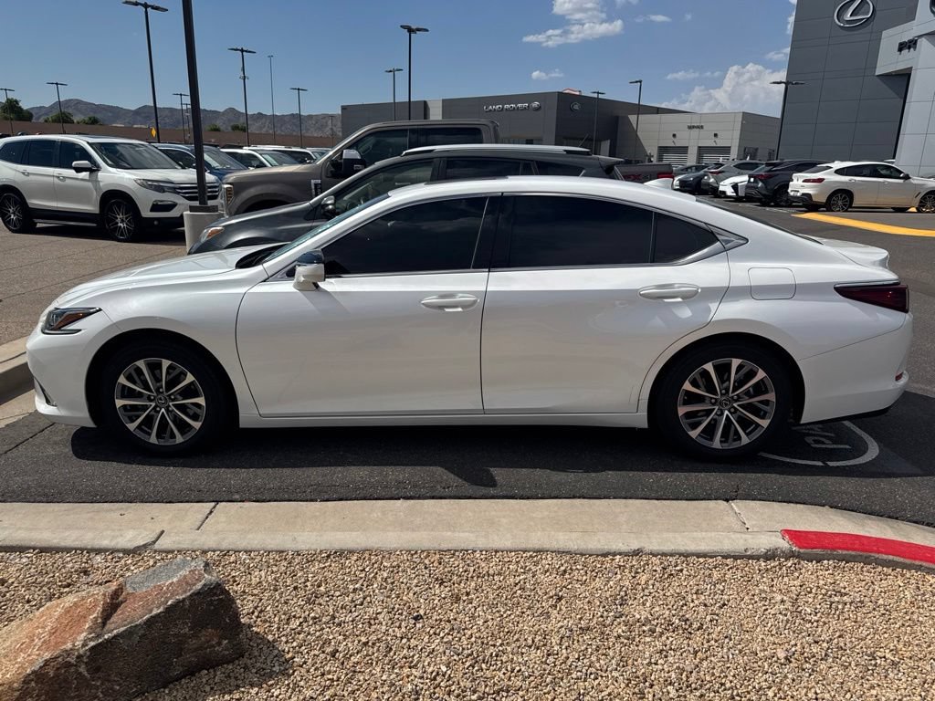 Used 2025 Lexus ES 350 w/ Accessory Package (Z2) FWD image 6