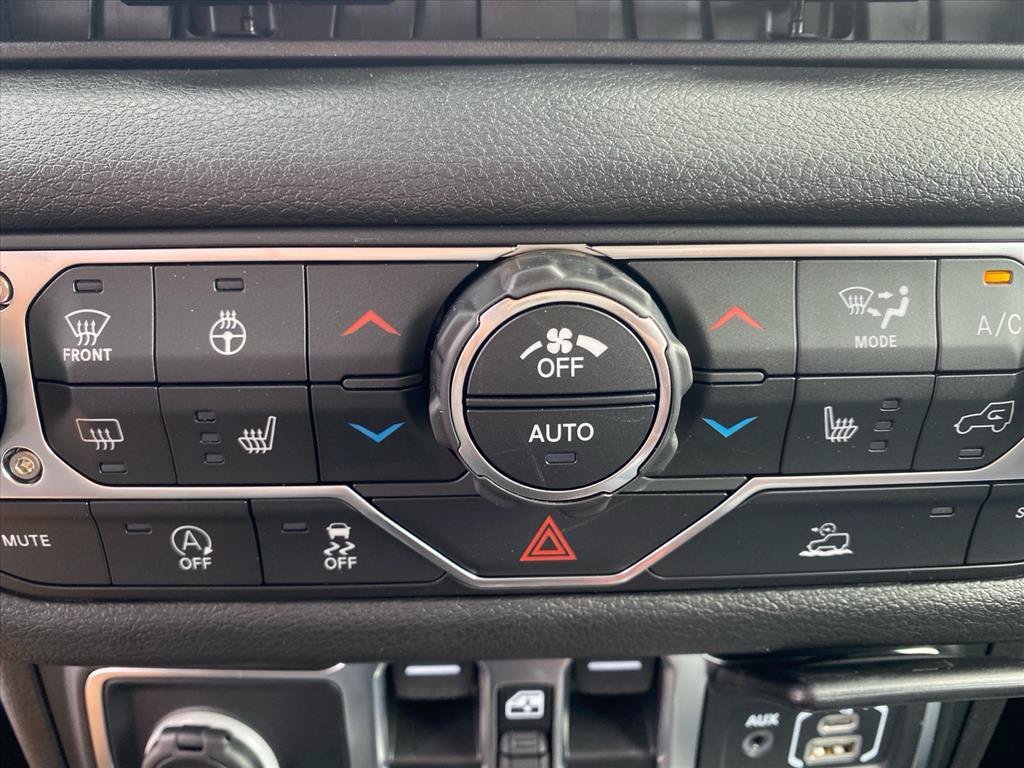 New 2026 Jeep Wrangler Unlimited Sport w/ Dual Top Group AWD/4WD image 10