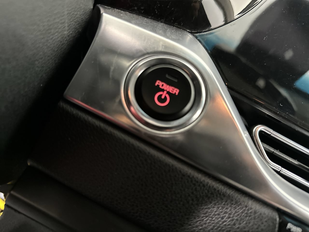 Used 2021 Kia Niro EX FWD image 12
