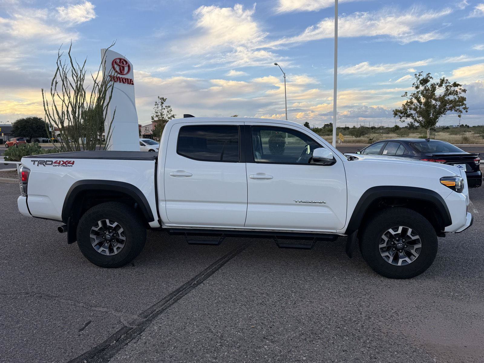 Used 2023 Toyota Tacoma TRD Off-Road w/ TRD Premium Off Road Package AWD/4WD image 7