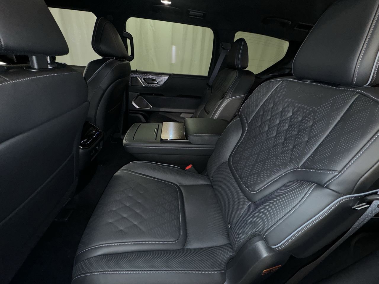 Used 2025 INFINITI QX80 Autograph w/ Premium Cargo Package image 37