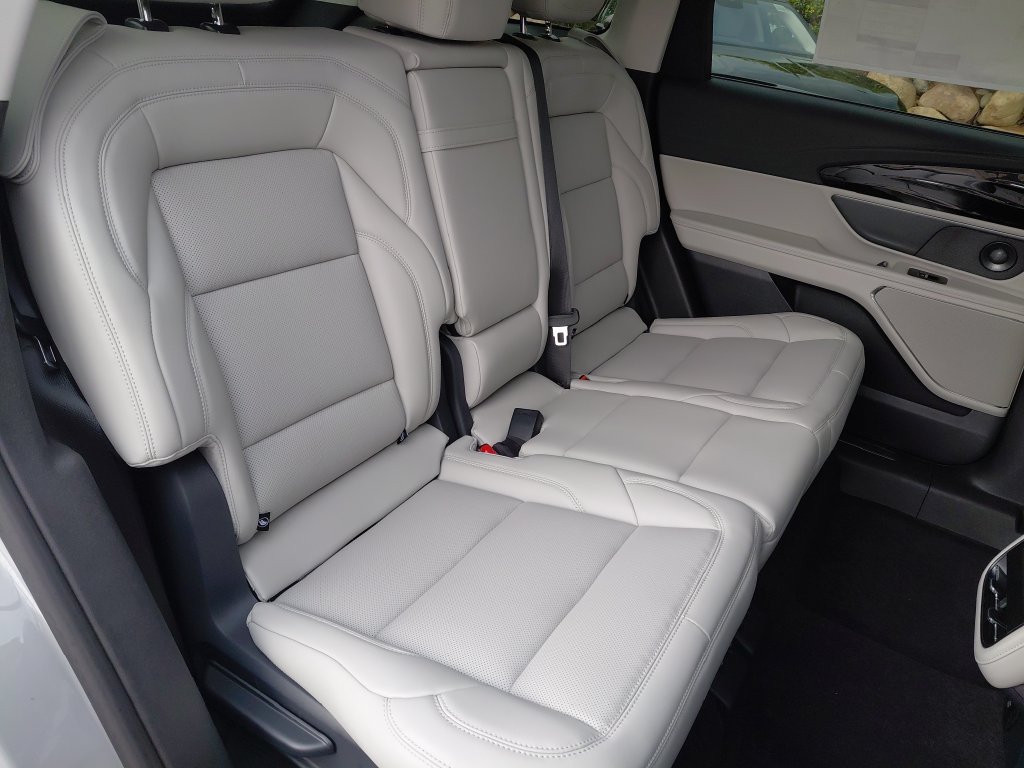 New 2026 Lincoln Nautilus Premier w/ Equipment Group 102A AWD/4WD image 33