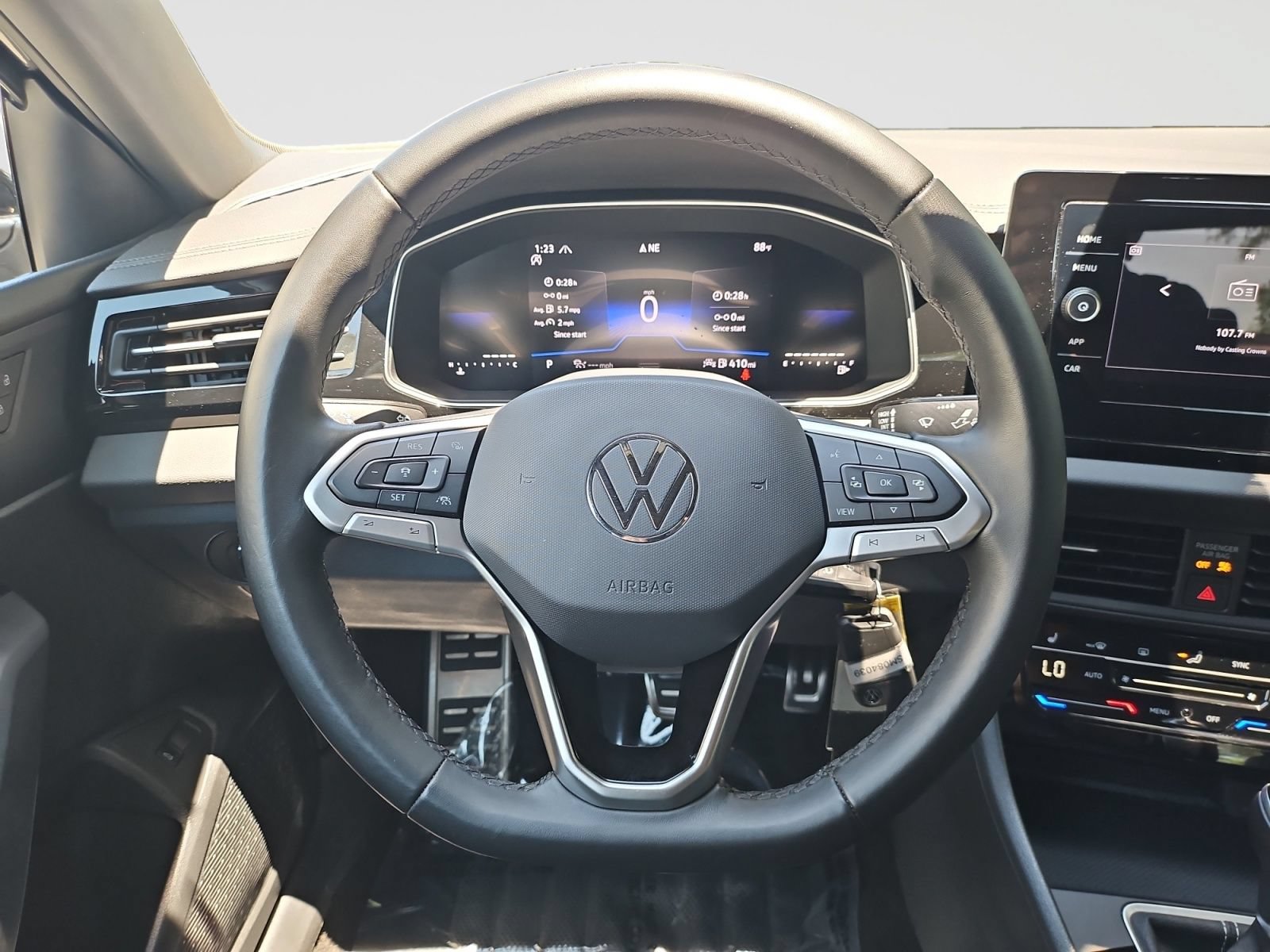 Used 2025 Volkswagen Jetta Sport FWD image 42
