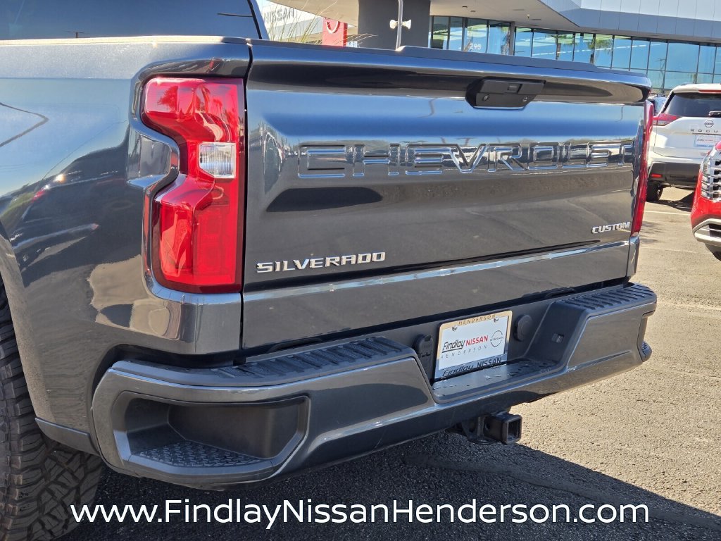Used 2020 Chevrolet Silverado 1500 Custom w/ Custom Value Package RWD image 5