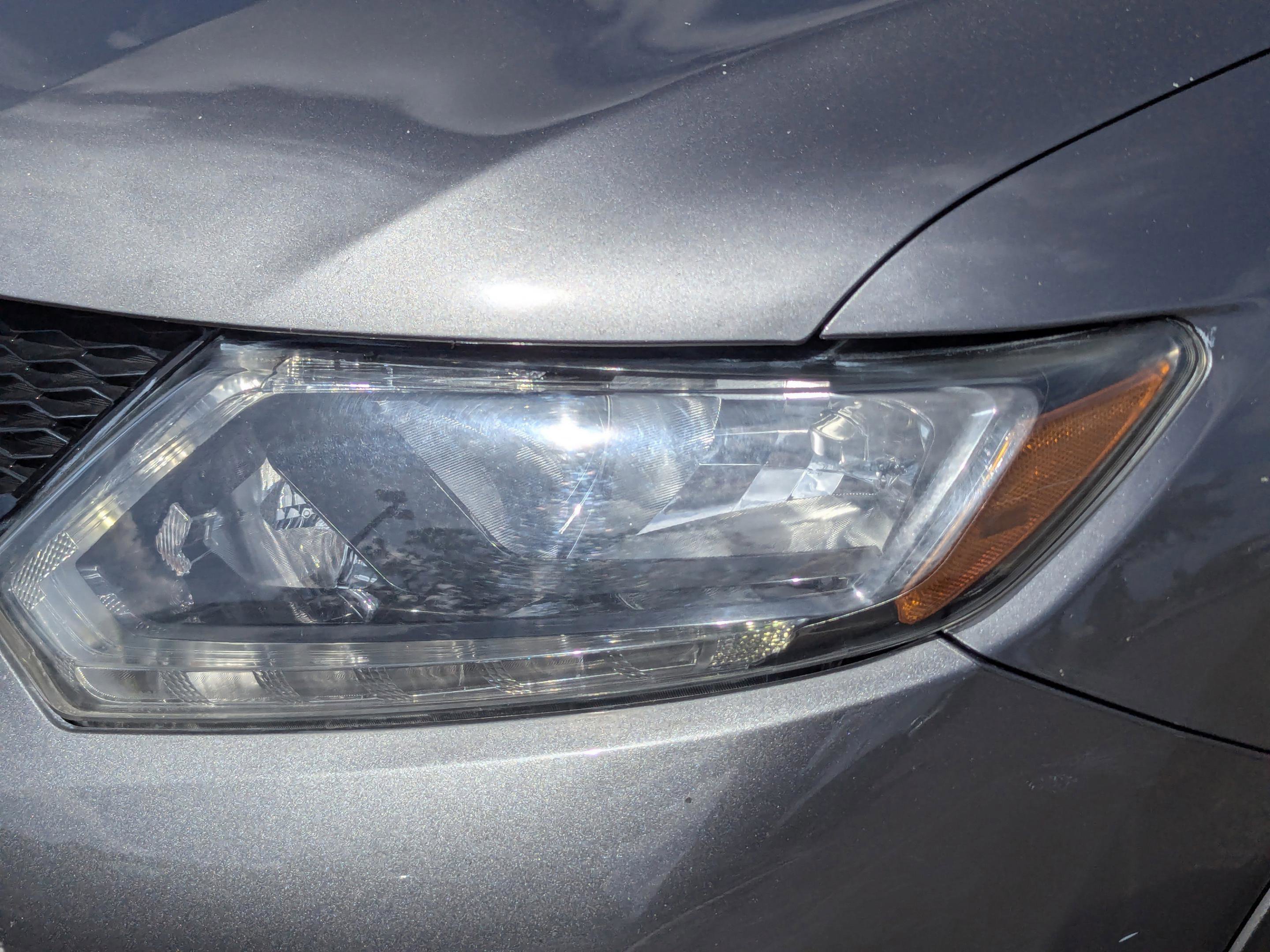 Used 2016 Nissan Rogue SV w/ SV Family Package image 34