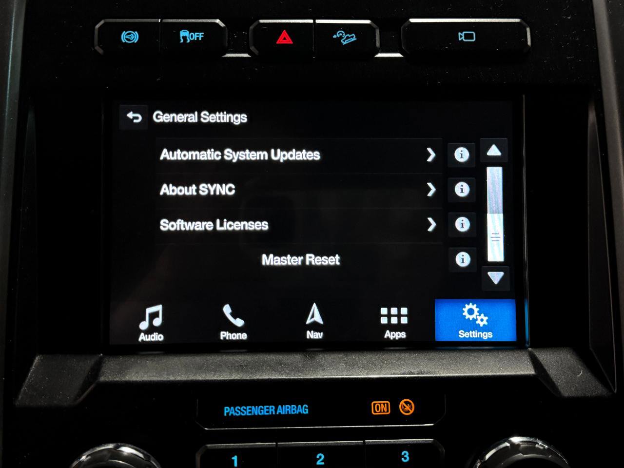 Used 2018 Ford F350 XLT w/ XLT Premium Package AWD/4WD image 27