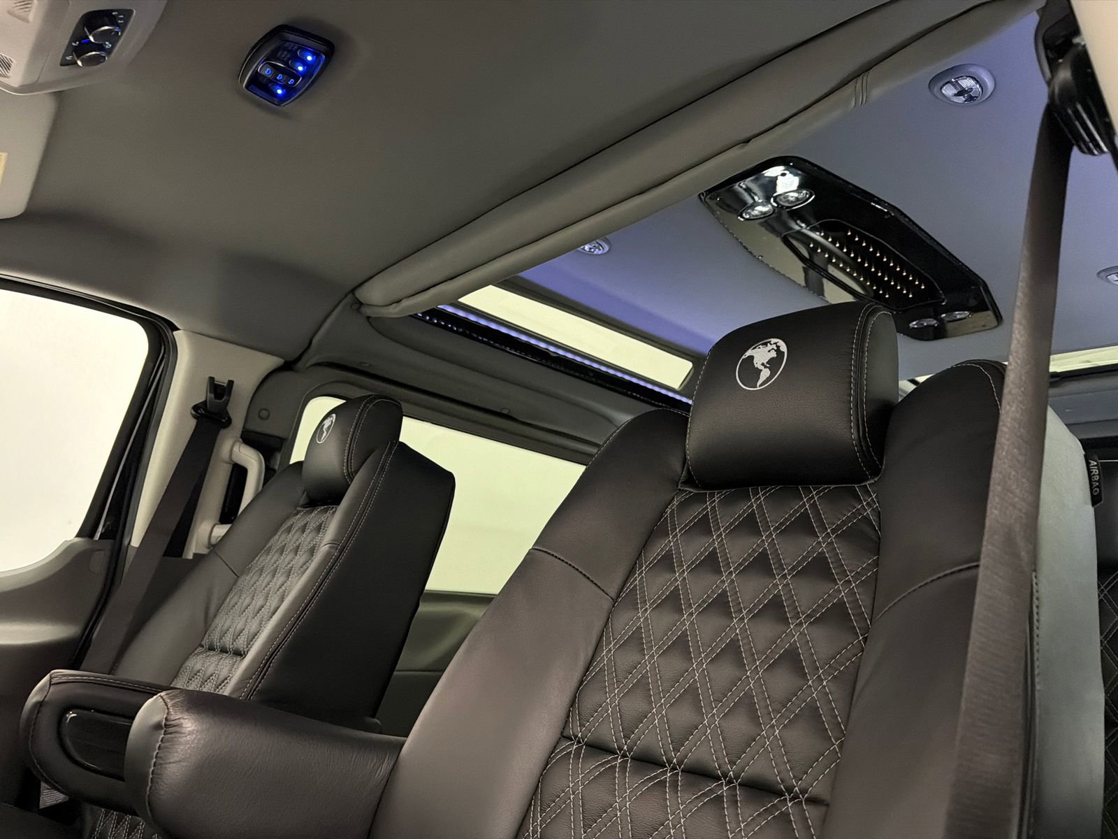 New 2026 Ford Transit 150 Low Roof AWD image 19