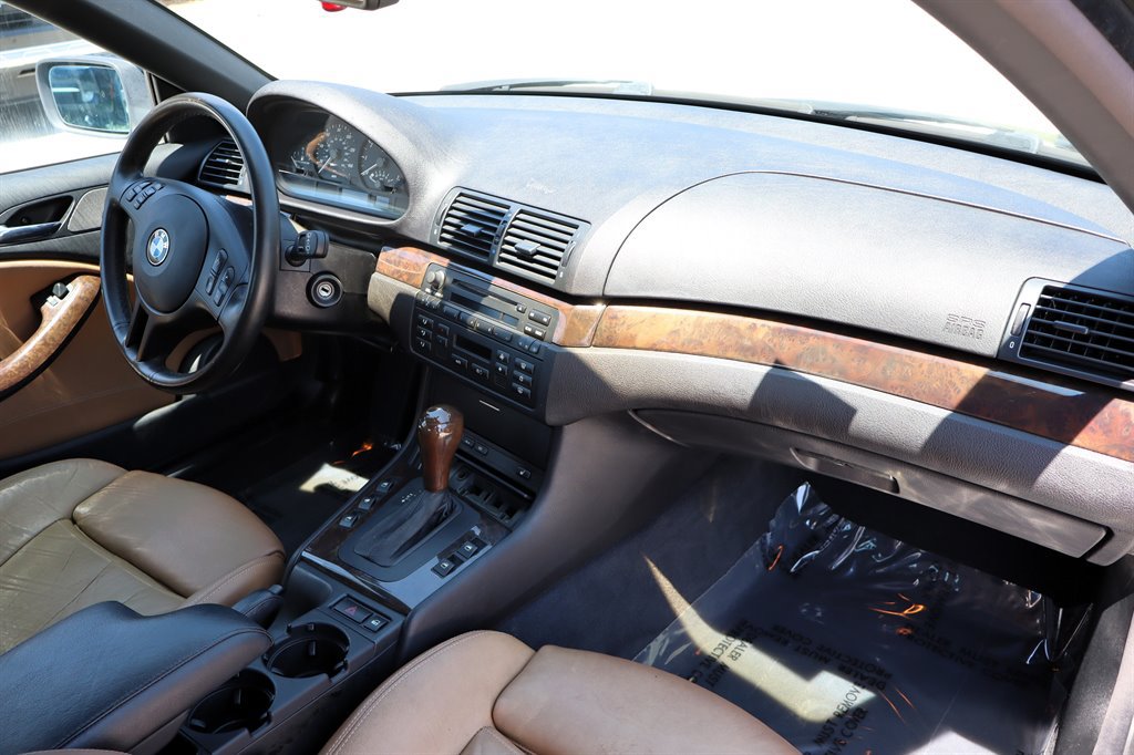 Used 2004 BMW 325Ci Convertible RWD image 23