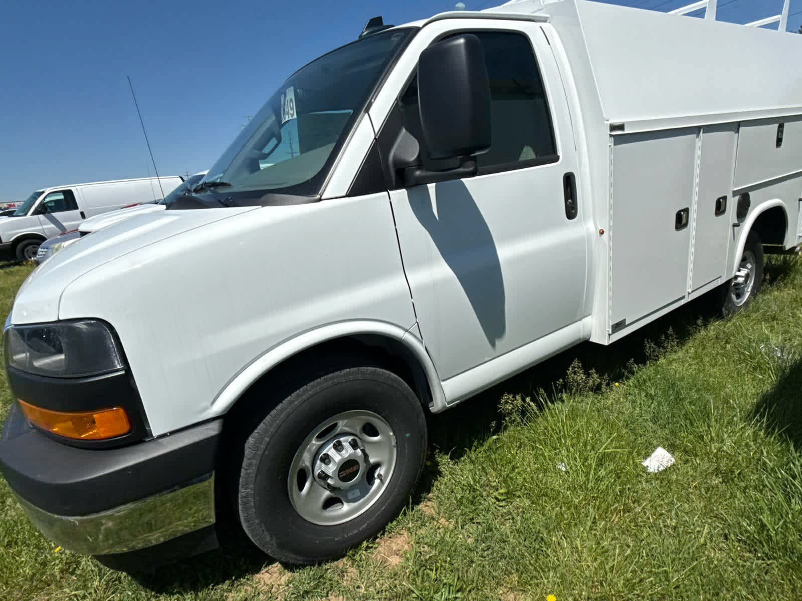 New 2025 GMC Savana 3500 w/ Power Convenience Package RWD image 3