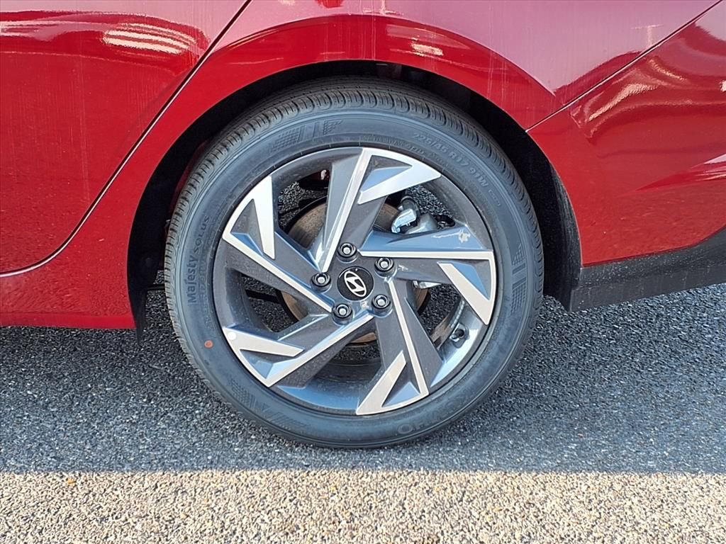 New 2025 Hyundai Elantra Sport image 6