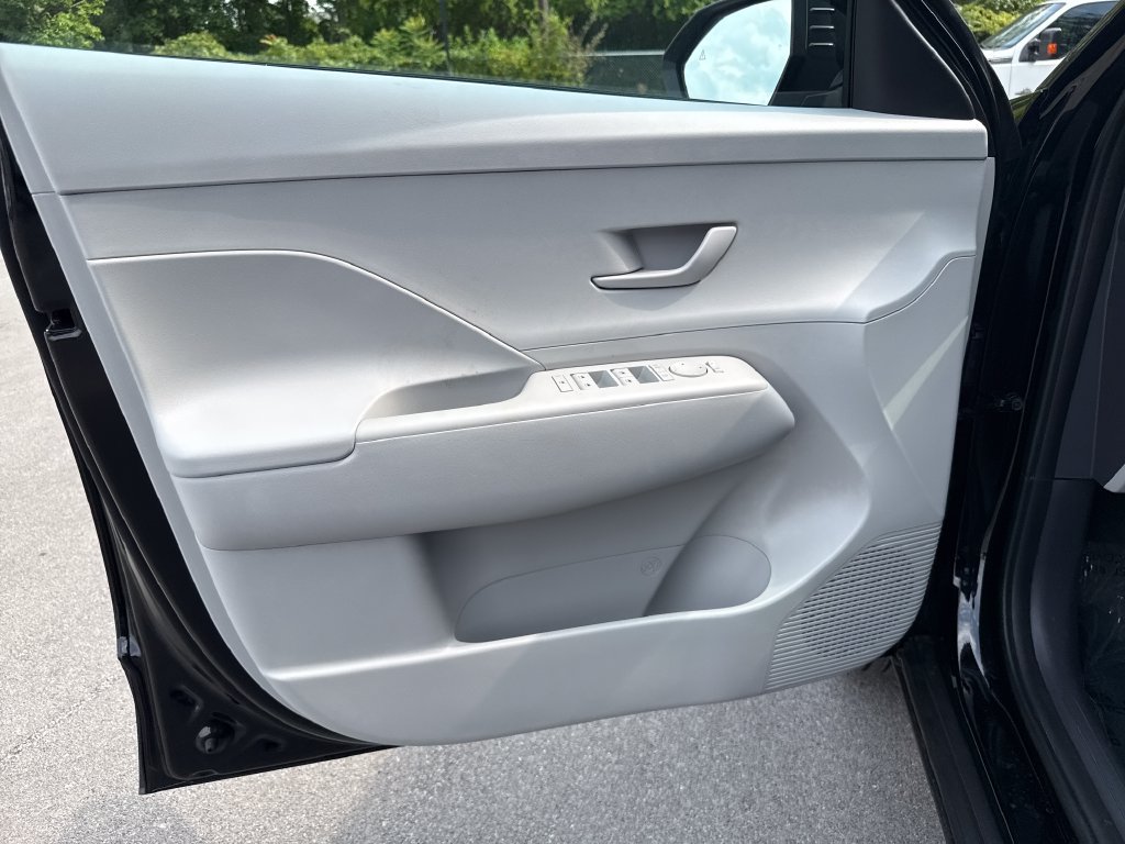 New 2026 Hyundai Kona SE AWD/4WD image 12