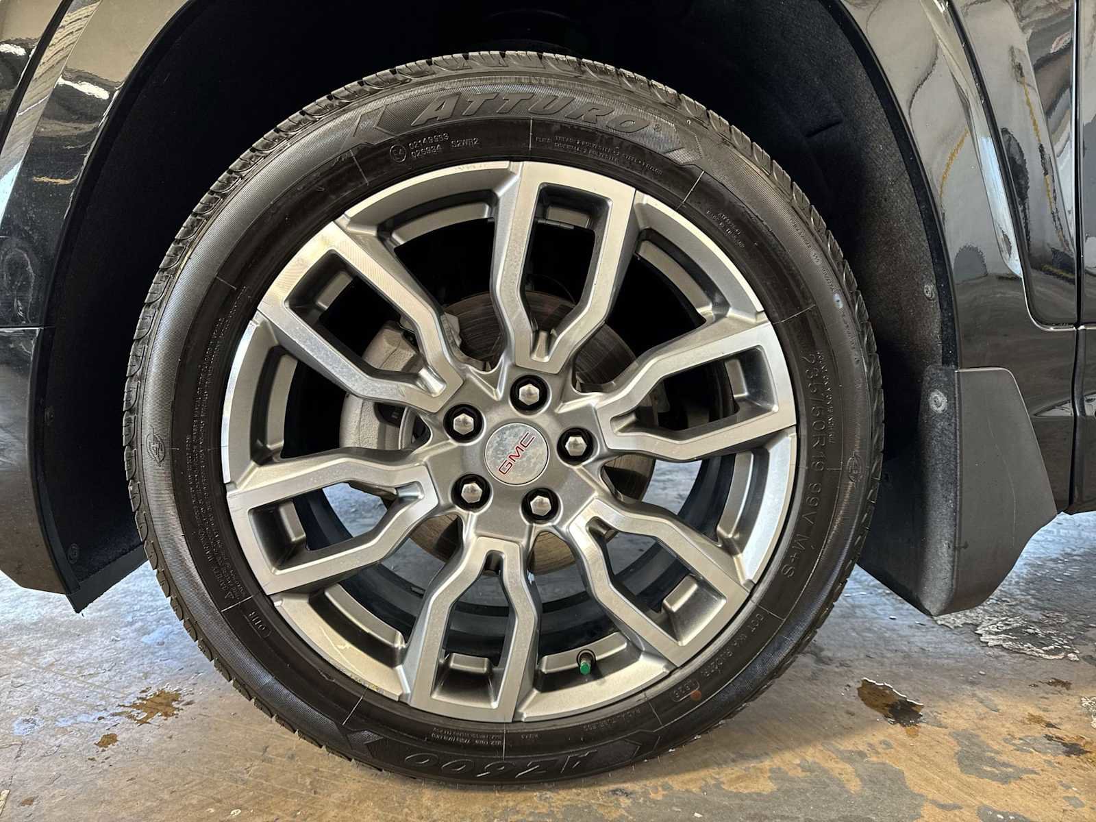 Used 2022 GMC Terrain Denali w/ Denali Premium Package image 13