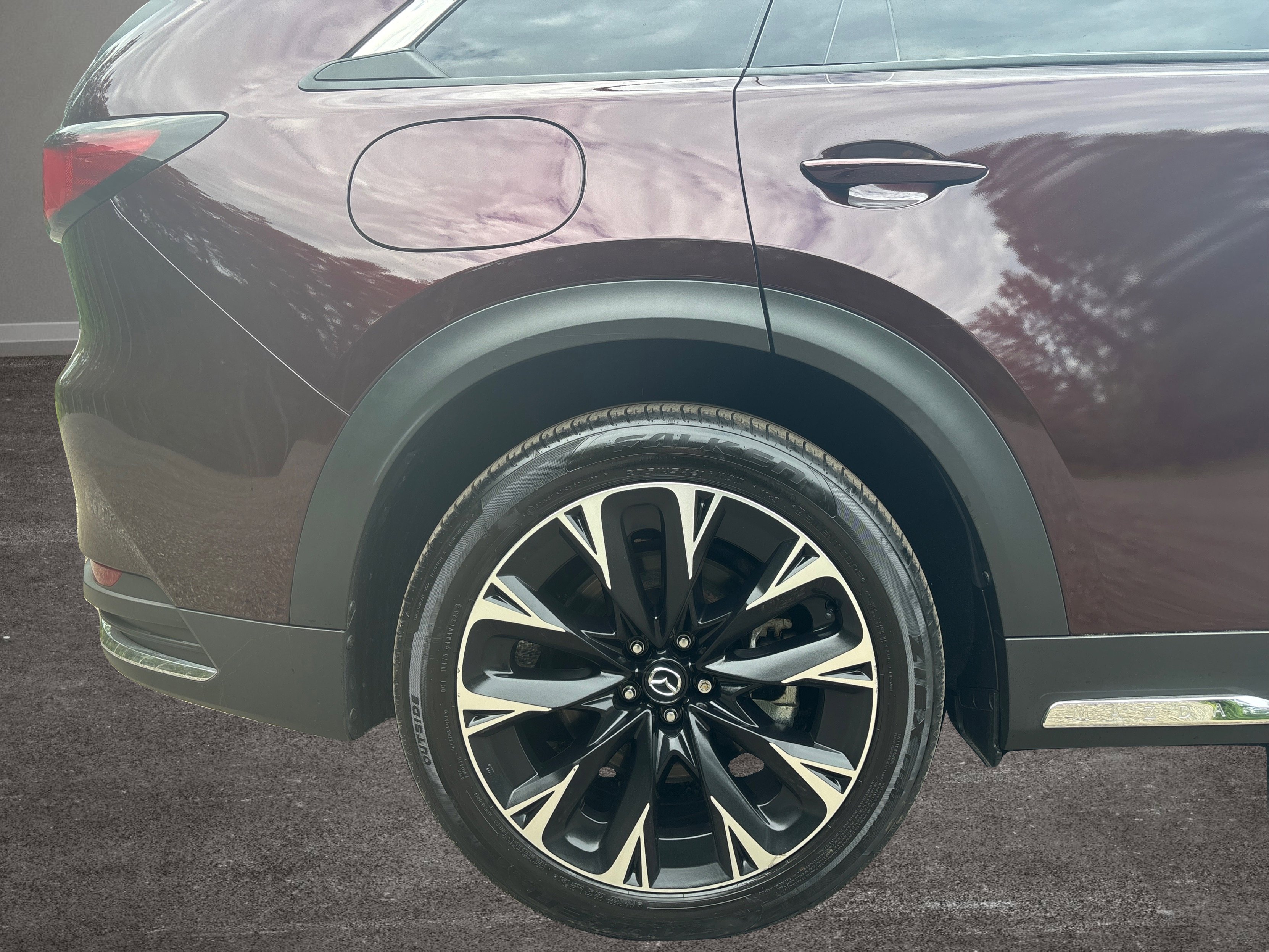 Used 2024 MAZDA CX-90 Plug-In Hybrid w/ Premium Pkg image 38