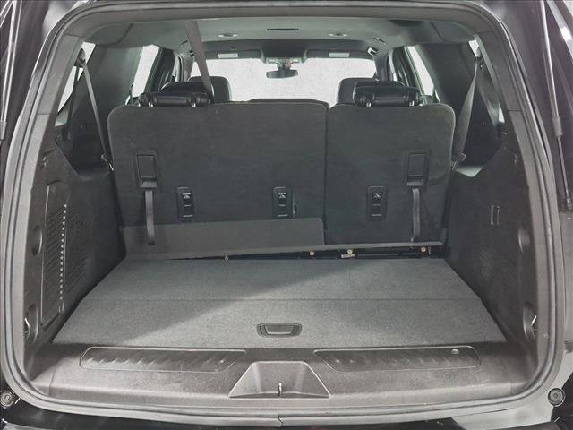 Used 2021 Chevrolet Suburban LS w/ Driver Alert Package RWD image 5