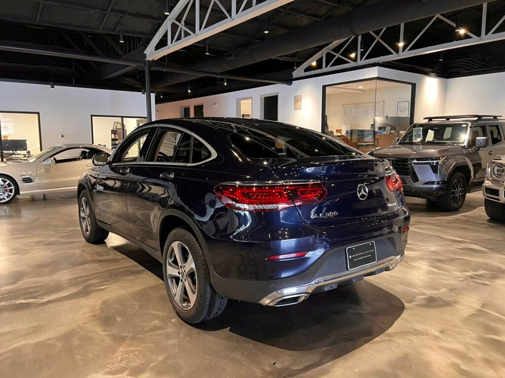 Used 2020 Mercedes-Benz GLC 300 4MATIC Coupe image 3