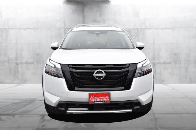 New 2025 Nissan Pathfinder SL image 4