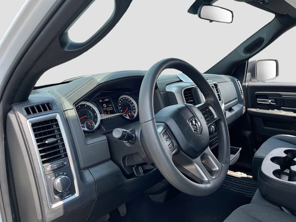 Used 2022 RAM 1500 Warlock AWD/4WD image 9
