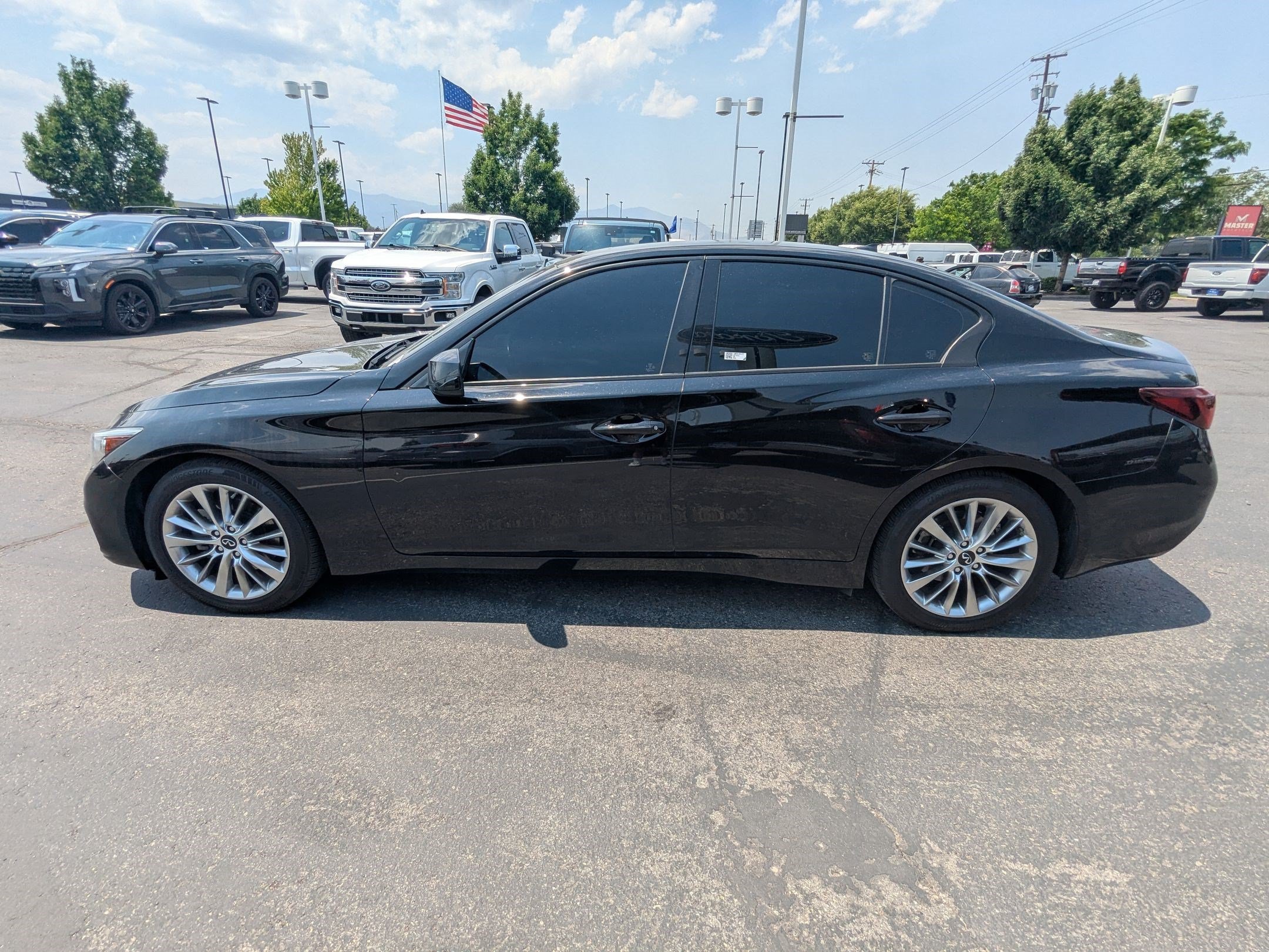 Used 2020 INFINITI Q50 Luxe AWD/4WD image 9