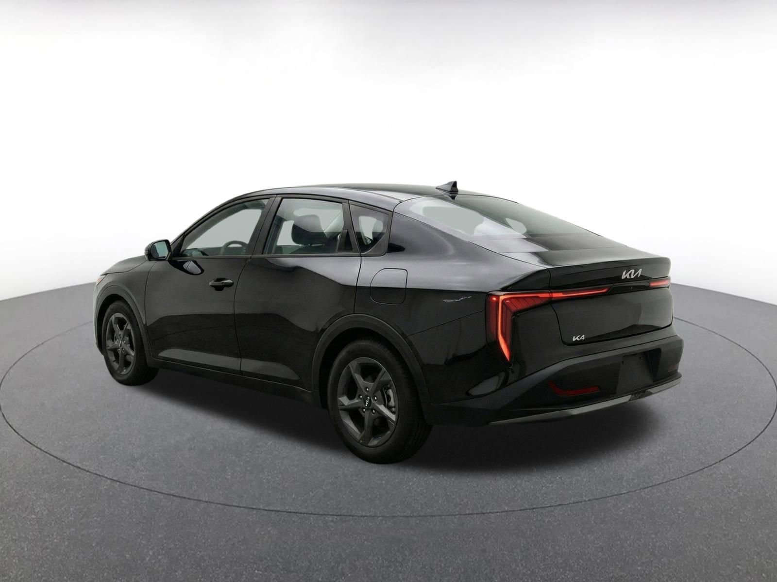 Used 2025 Kia K4 FWD image 7