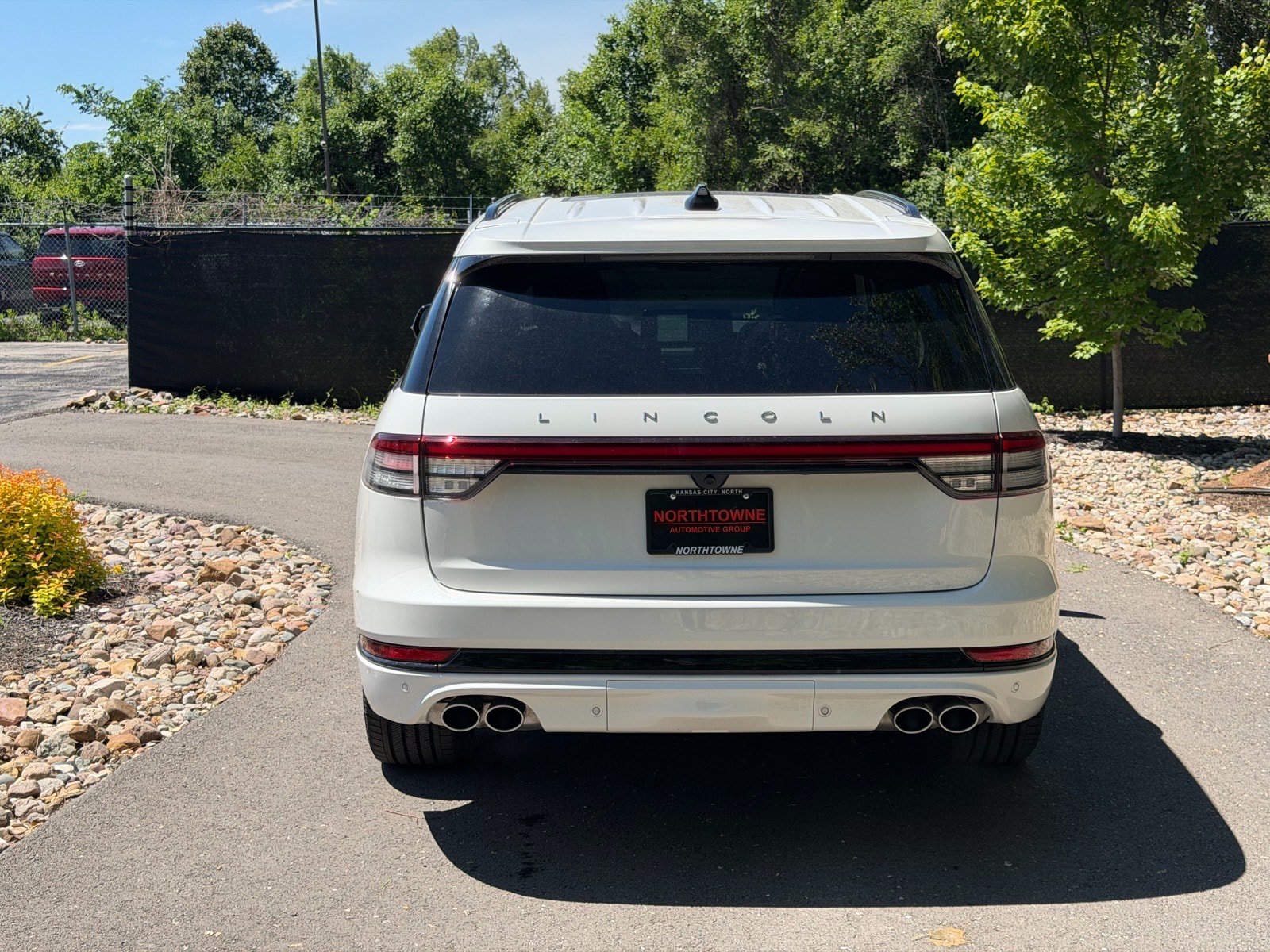 New 2026 Lincoln Aviator Reserve AWD/4WD image 4