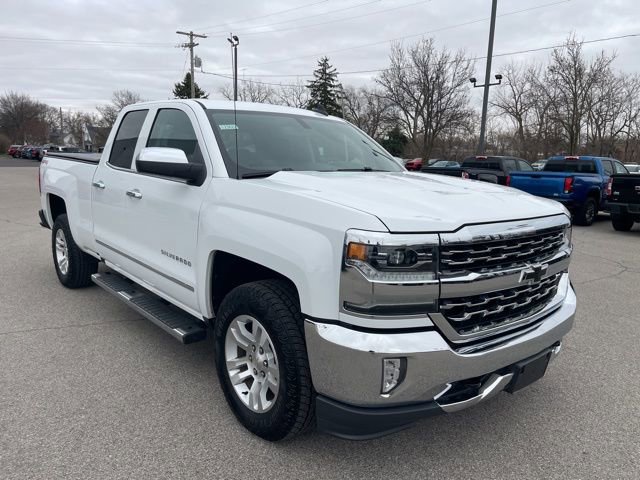 Used 2018 Chevrolet Silverado 1500 LTZ AWD/4WD image 4