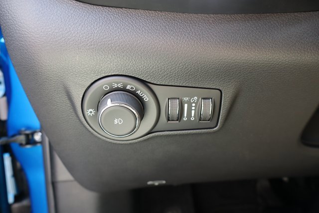 New 2025 Jeep Compass Limited image 12