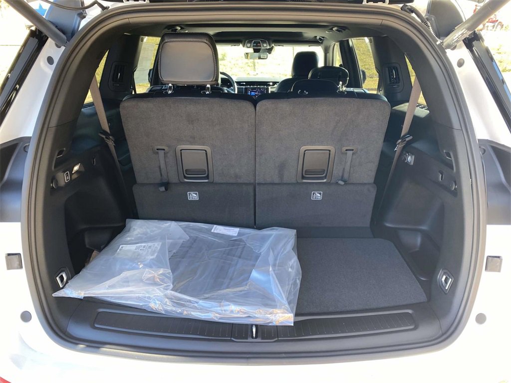 New 2025 Jeep Grand Cherokee L Altitude image 8