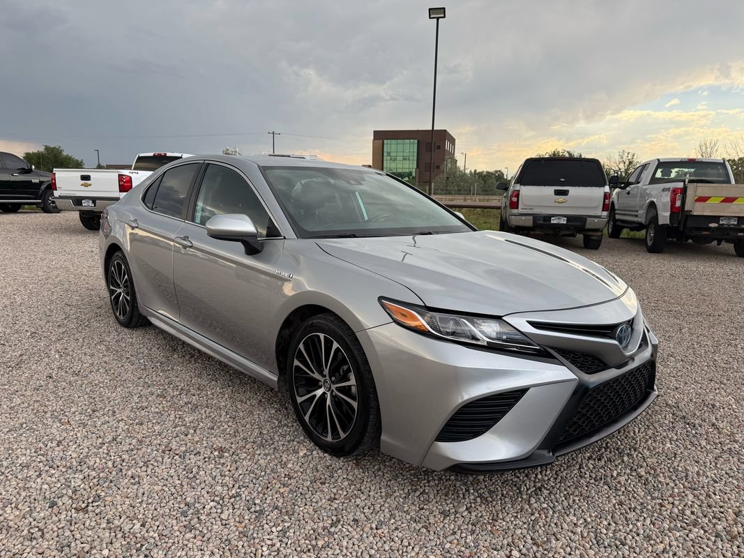 Used 2020 Toyota Camry SE