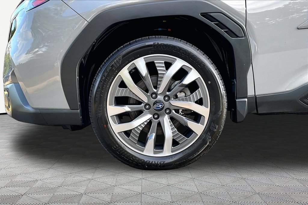 Used 2025 Subaru Forester Touring AWD/4WD image 24