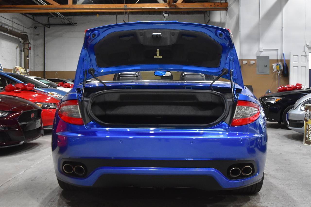 Used 2015 Maserati GranTurismo Convertible RWD image 47