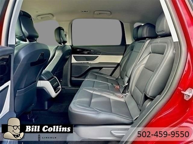 New 2024 Lincoln Nautilus Premier image 22
